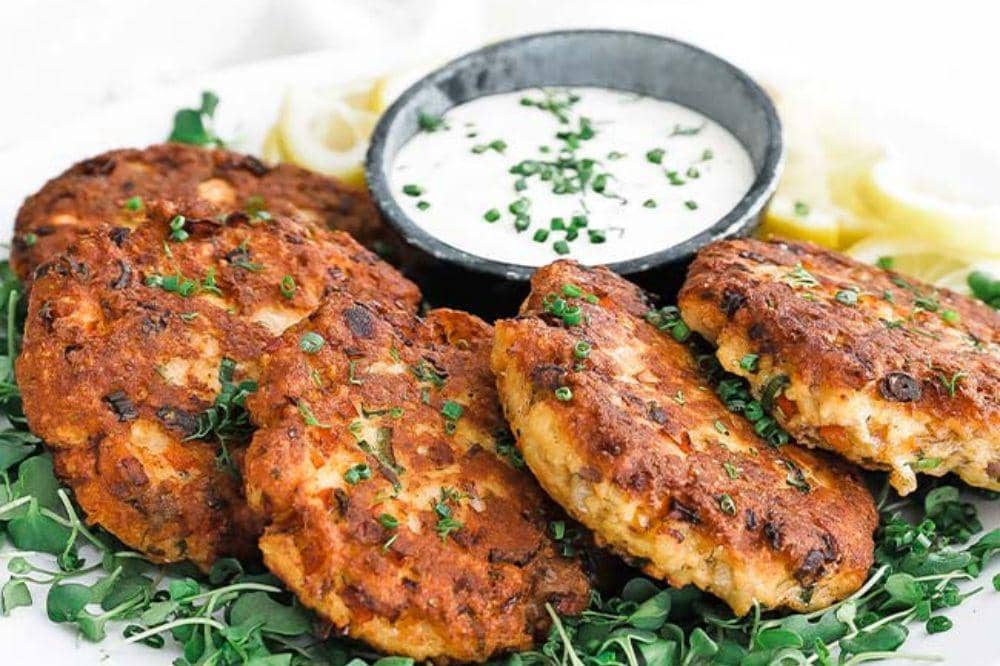 Resep Salmon Patties Panggang Renyah, Camilan Sehat untuk Si Kecil