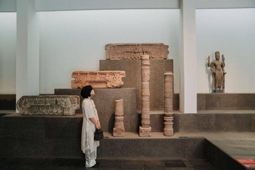 Mengunjungi museum