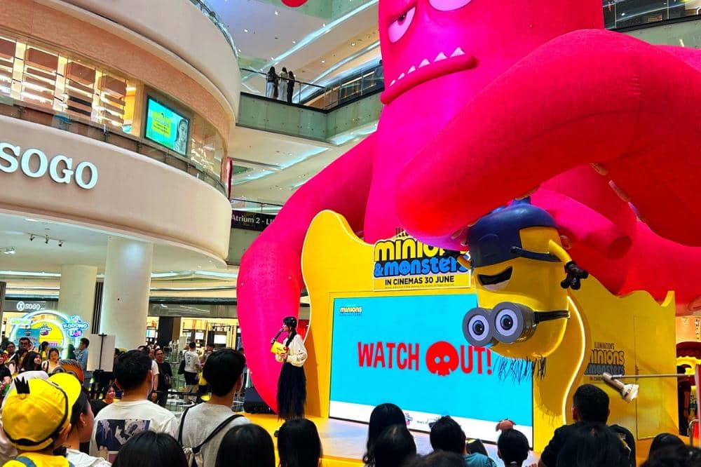 Keseruan Meet & Greet Minions & Monsters, Ada James dan Henry!