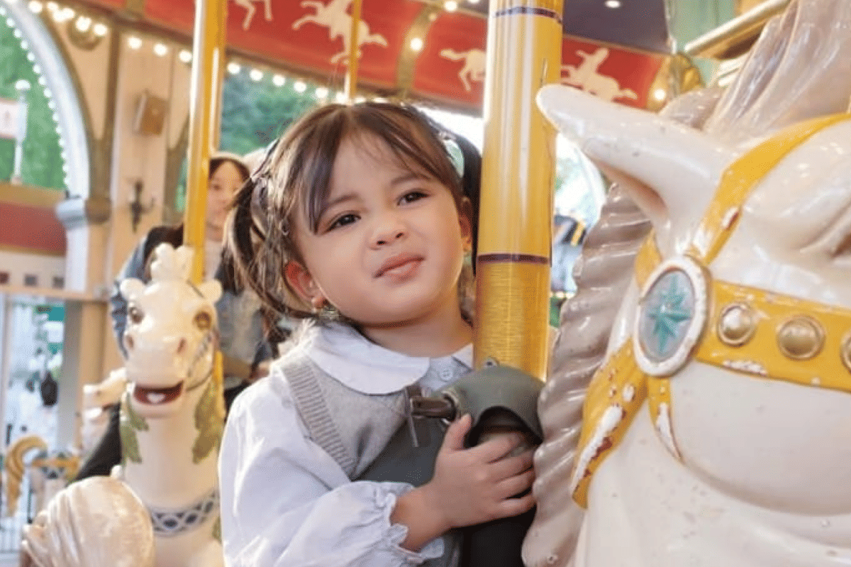 Azura anak Atta dan Aurel yang selalu bikin netizen gemas