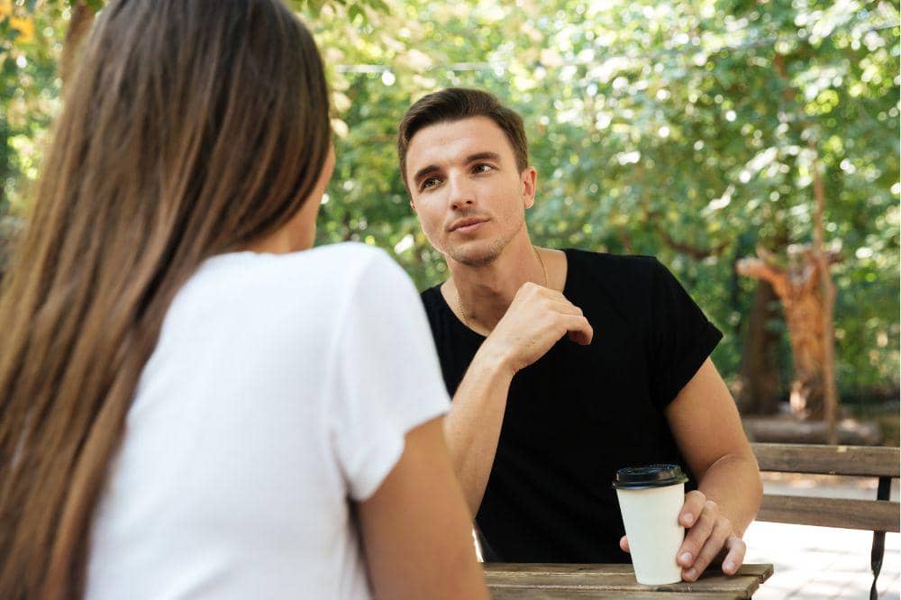 9 Cara Menjadi Pendengar yang Baik