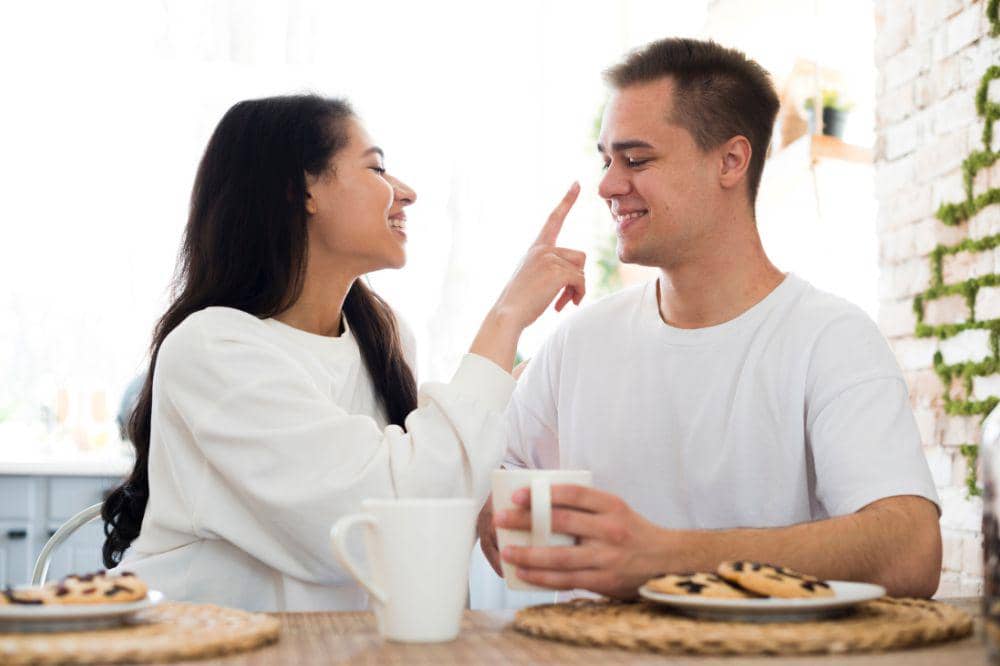 9 Cara Menjadi Pendengar yang Baik