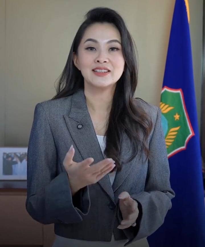 Sherly Tjoanda mendukung Gerakan Ayah Mengantar Anak