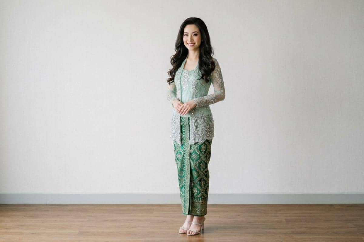 Kombinasi warna kebaya untuk wisuda (3)