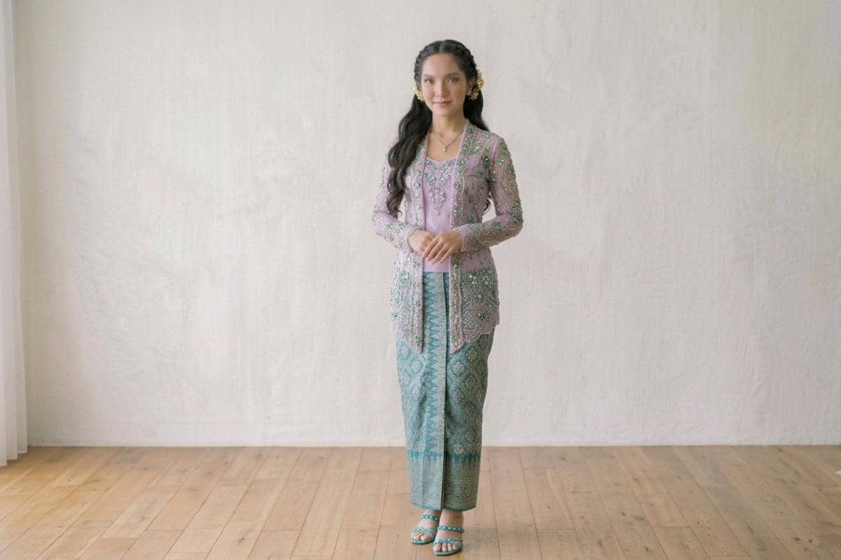 Kombinasi warna kebaya untuk wisuda (8)