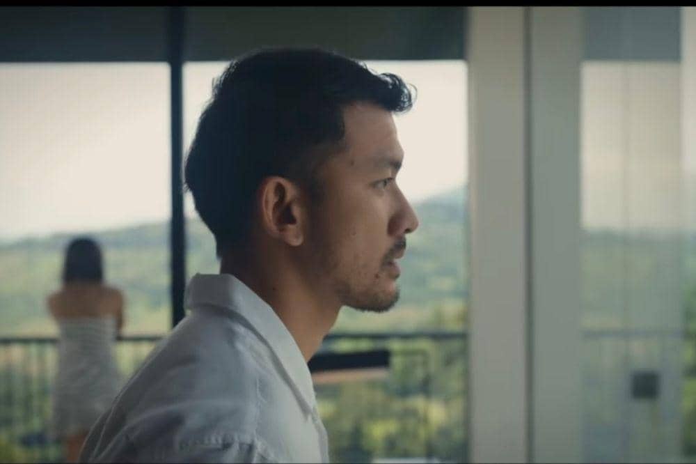 5 Fakta dan Sinopsis Film Naked, Kisah Perselingkuhan Rio Dewanto