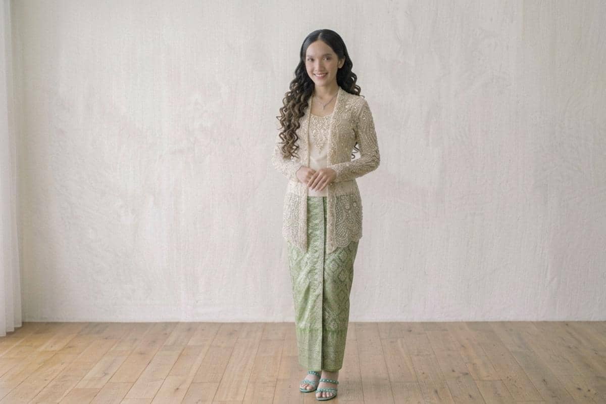 Kombinasi warna kebaya untuk wisuda (7)
