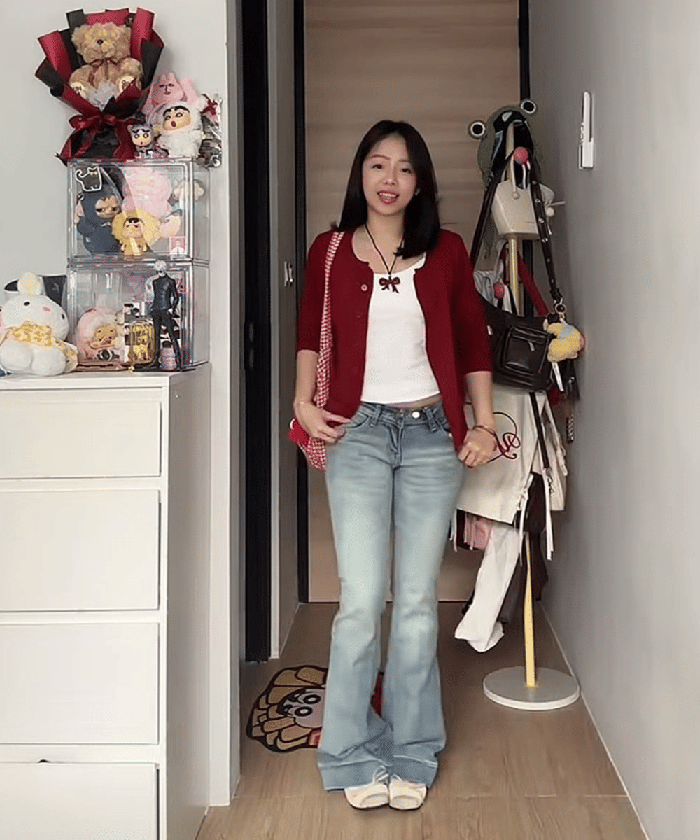 Tampil stunning dengan cardigan merah