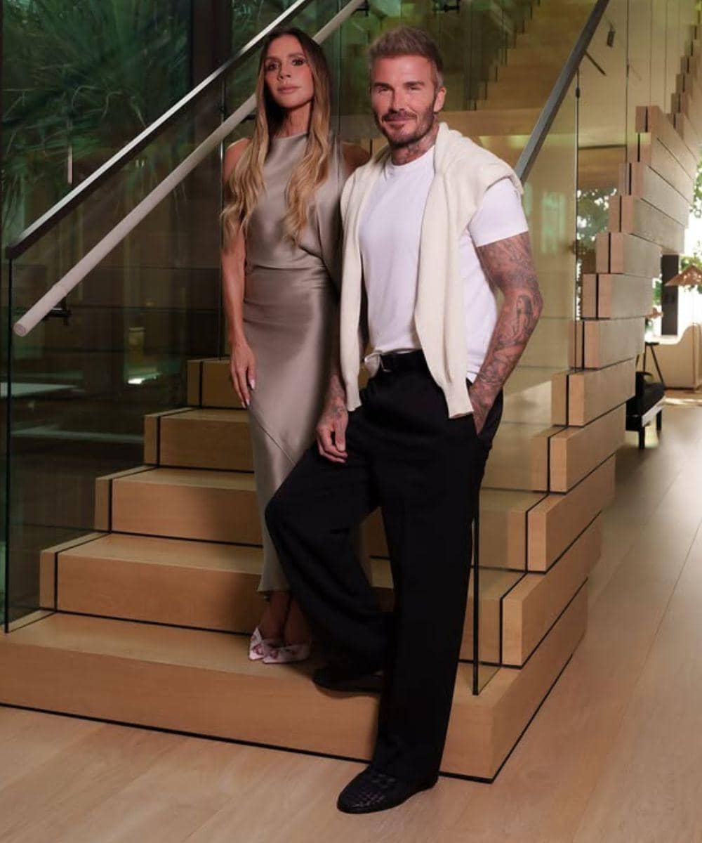 Cara mendapatkan petal nails di salon ala Victoria Beckham