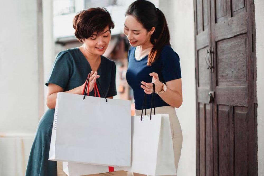 6 Meme Ibu-Ibu Suka Flash Sale yang Super Relate, Bikin Ngakak