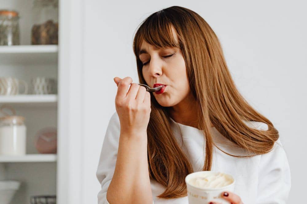 Benarkah Es Krim Bisa Menambah Berat Badan Janin? Ini Kata Dokter