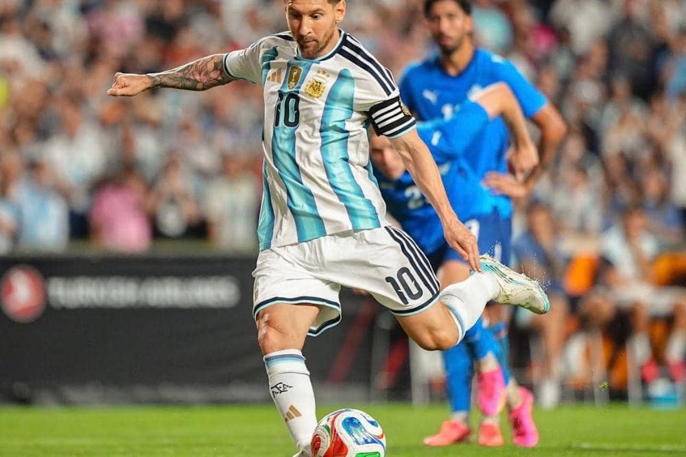 Alasan Lionel Messi banyak fans 7