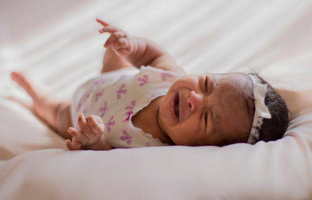 Kondisi pada bayi yang sering dikira berbahaya padahal normal