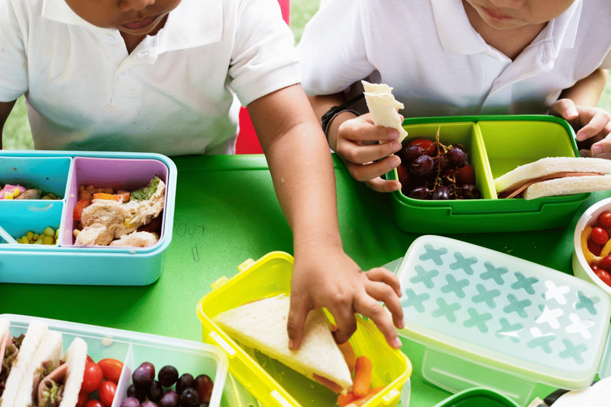 Berikan anak menu makanan yang benar-benar di makan