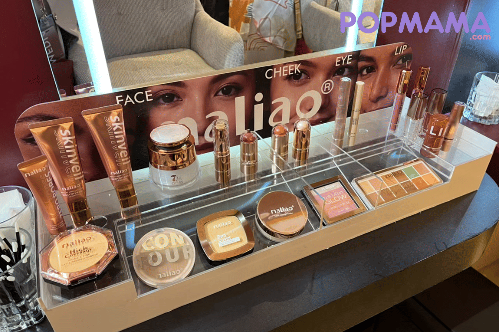 Insta glow highlighting stick untuk dimensi wajah