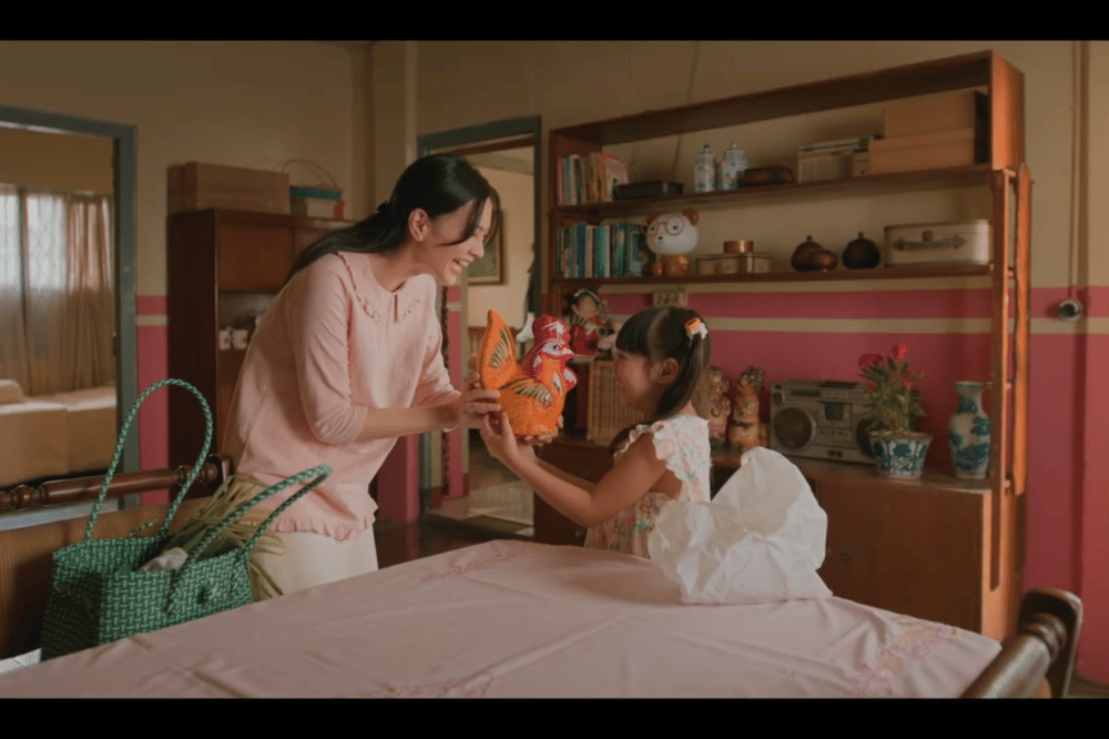 Still image film Kado untuk Ibu 2