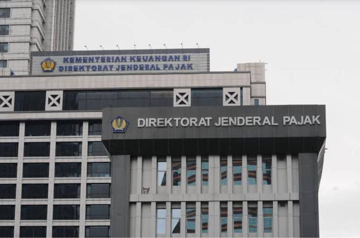 Pencairan sebagian saat masih aktif bekerja dikenai pajak berbeda