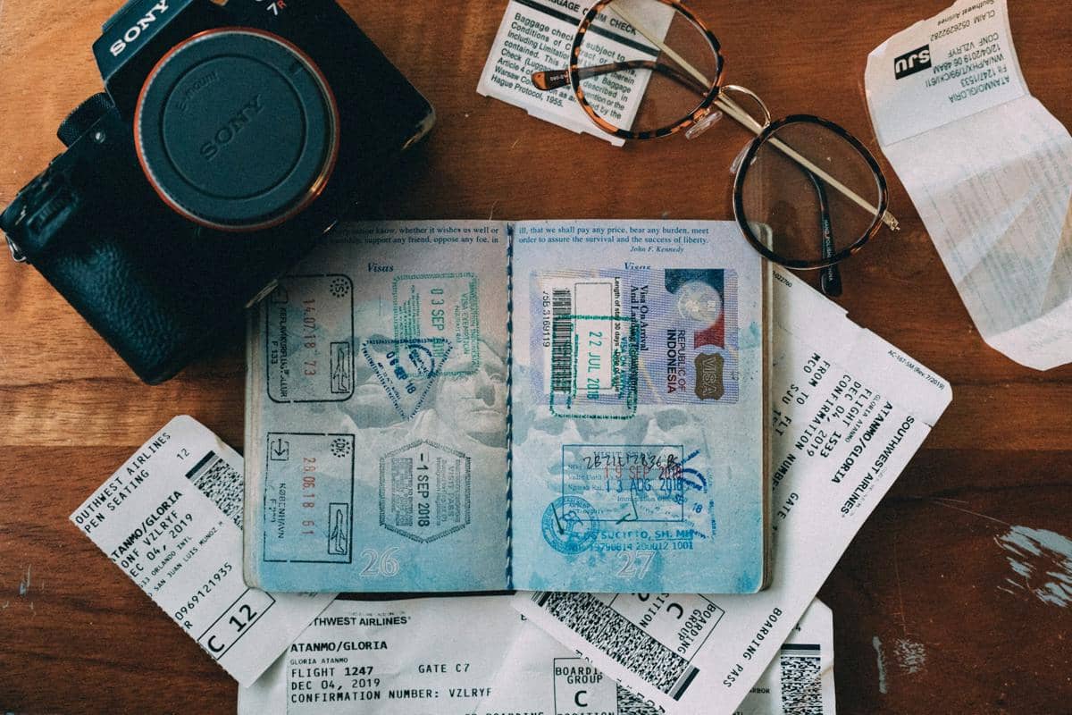 Dokumen yang Perlu Disiapkan untuk Pindah Jadi WNA bersama Keluarga