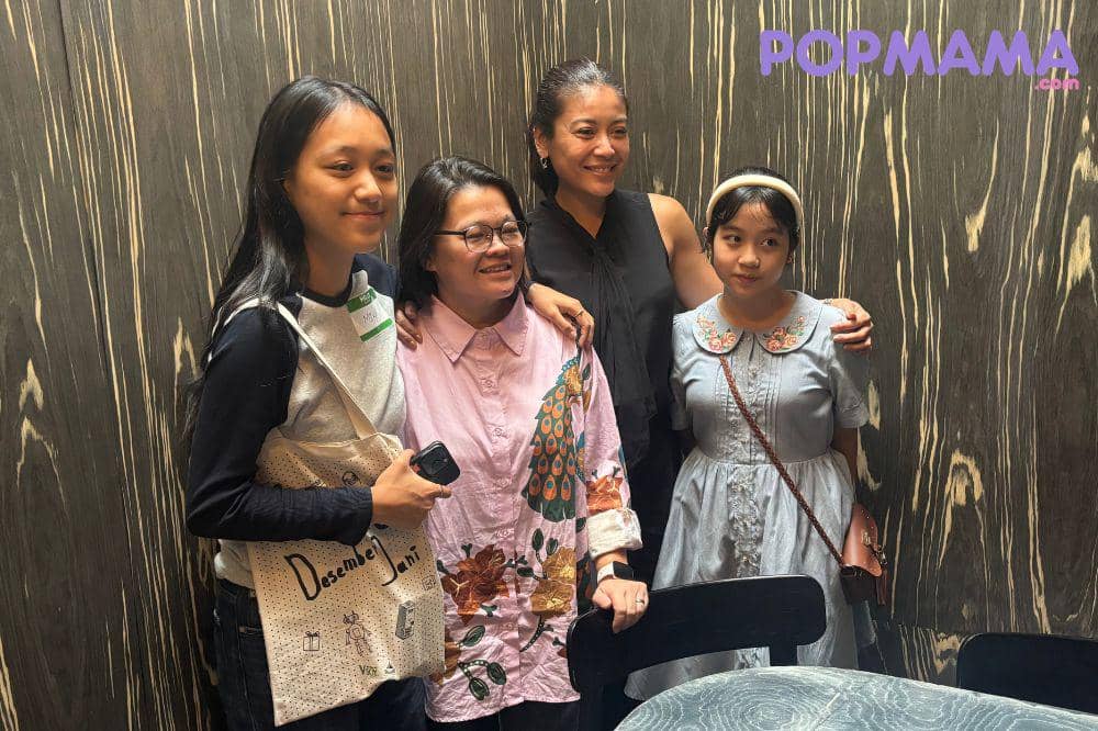 Debut Hyori Mika di Desember Jani 1