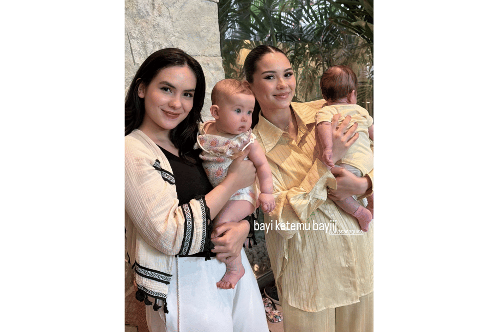 Foto Soleil anak Al Ghazali dan Alyssa Daguise liburan di Bali