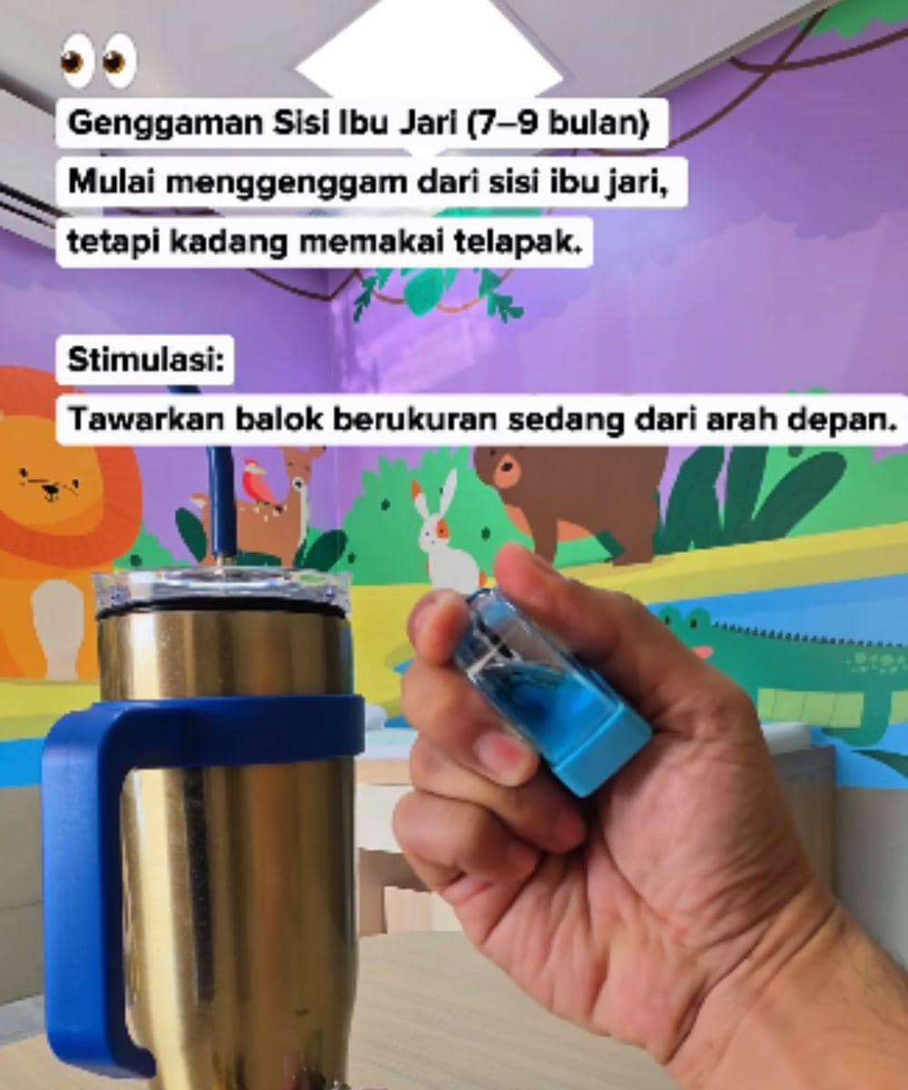 Genggaman mulai menggunakan ibu jari usia 7–9 bulan