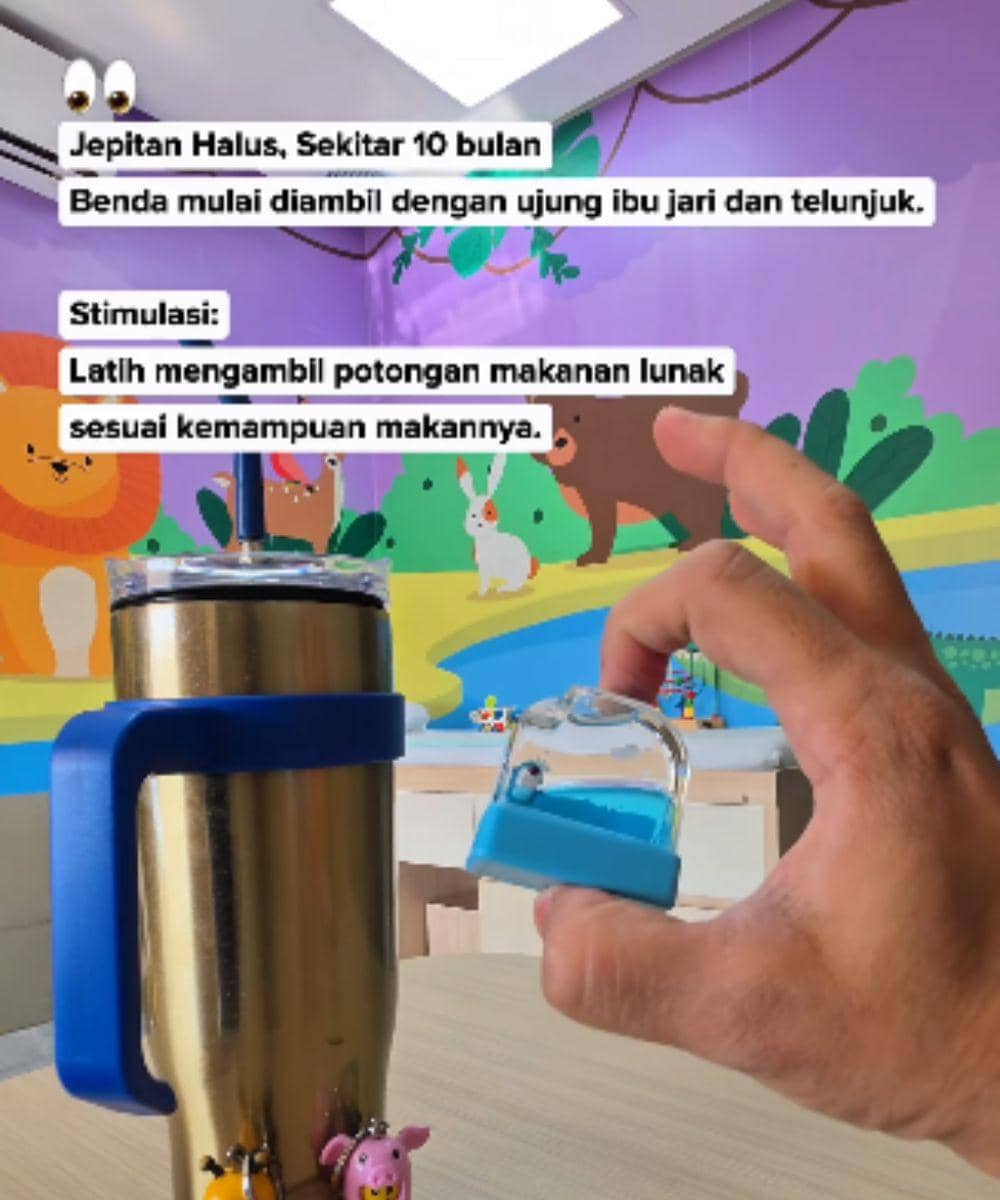 Jepitan semakin halus (fine pincer grasp) sekitar 10 bulan