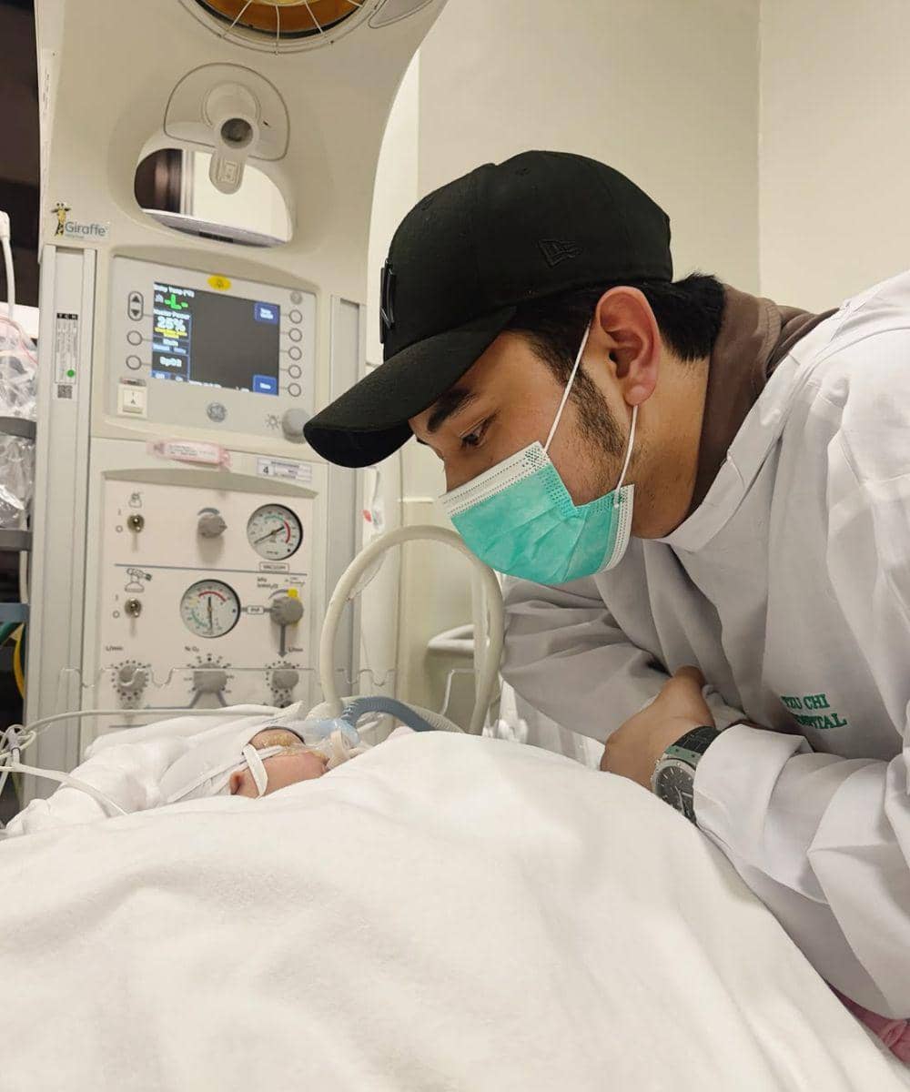 Fiki Naki Dikaruniai Anak Pertama, Resmi Jadi Papa di Usia 26 Tahun (4).jpg
