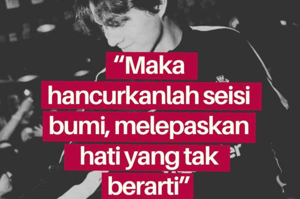 Makna lirik lagu 'biar kita jadi kenangan'