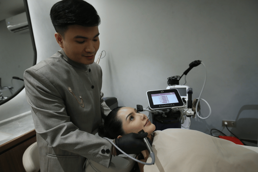 Mengatasi penuaan hingga ke lapisan struktur jaringan wajah 

