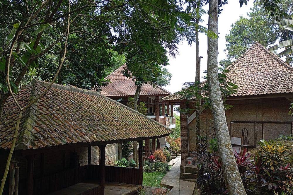 Kampung adat Cireundeu