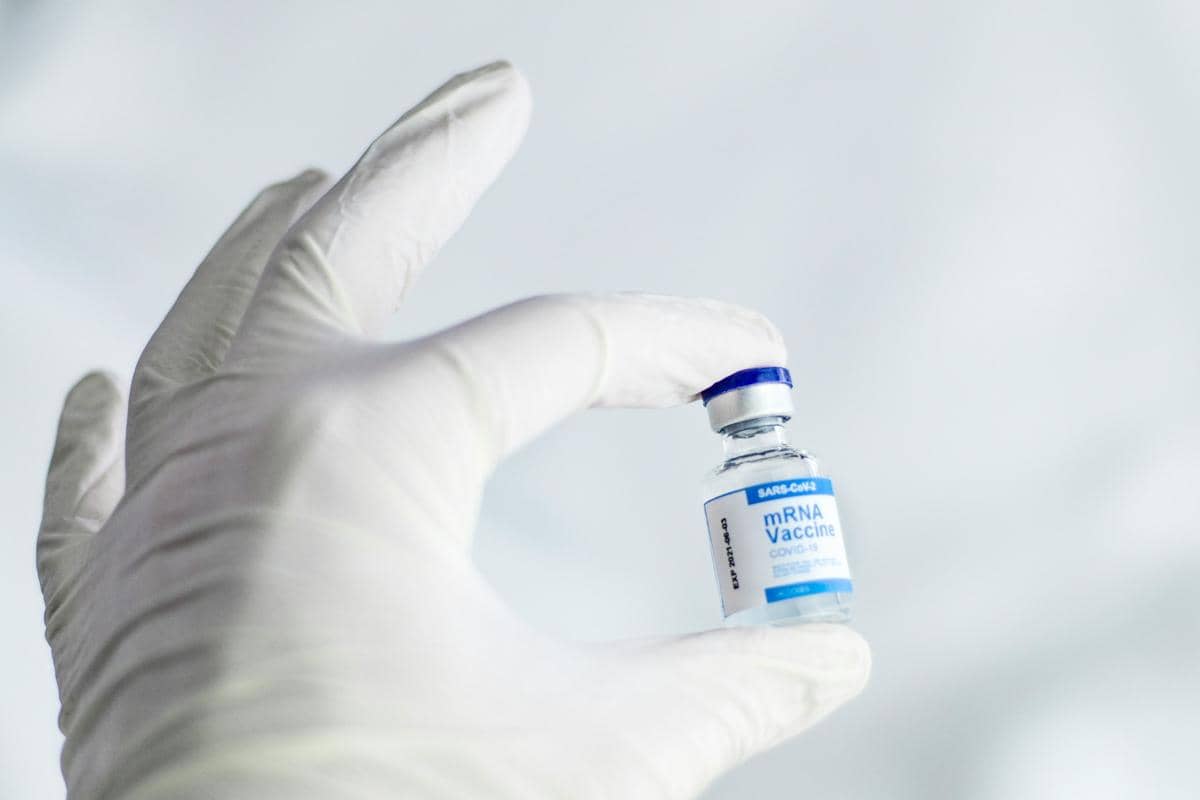 Kemenkes juga menegaskan imunisasi tidak merusak sel dan DNA
