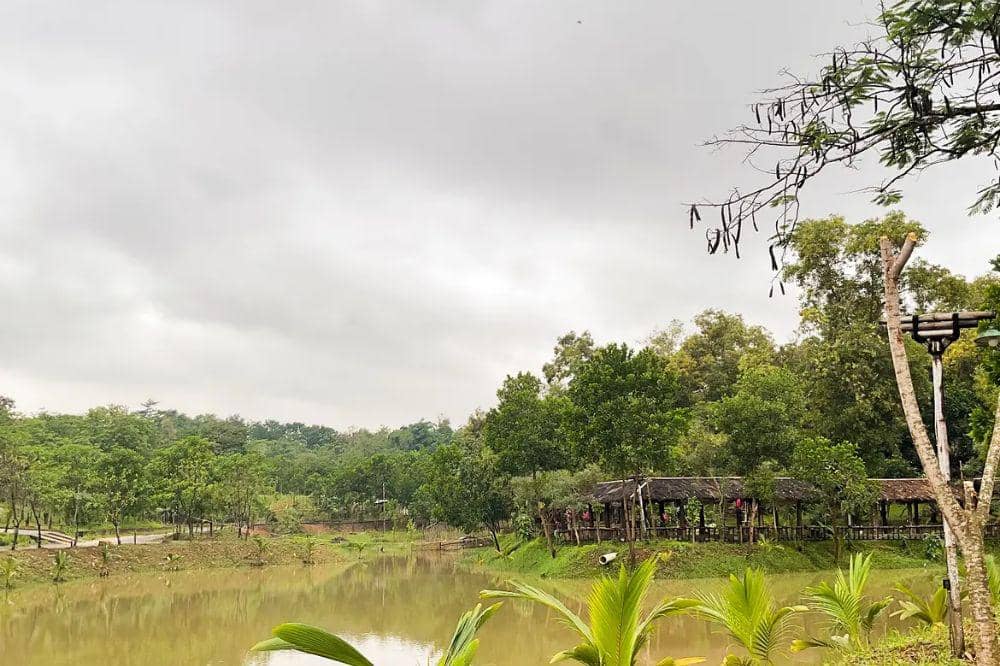 Wisata Alam Kaliwungu Karawang, Healing Asri di Tengah Industri