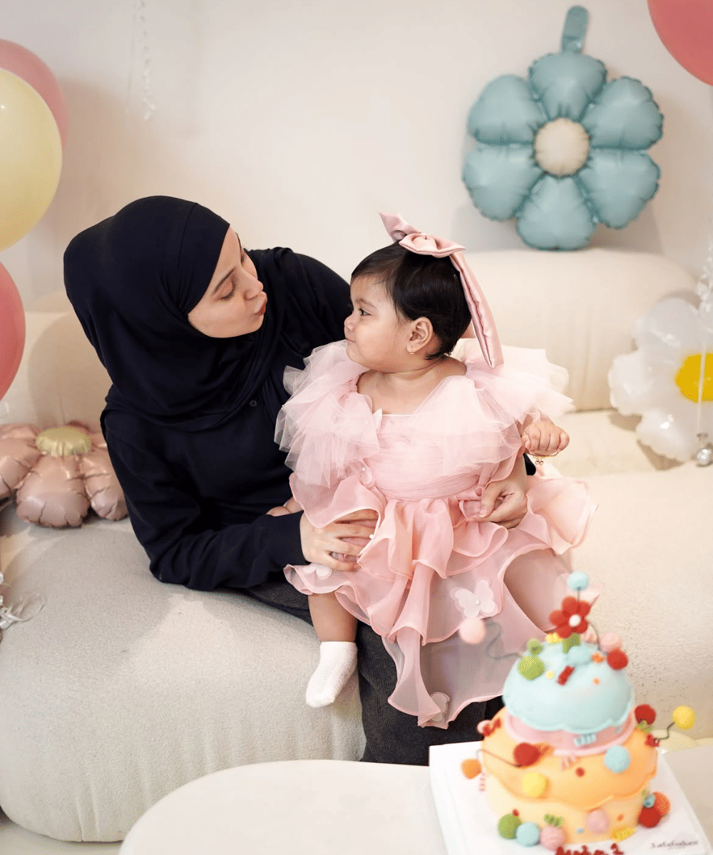 Aisha Keponakan Fadil Jaidi