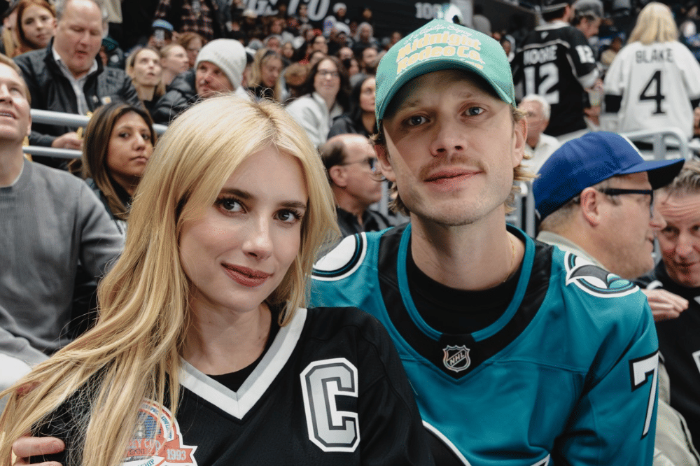 Emma Roberts dan Cody John Resmi Menikah, Digelar Intim di Idaho