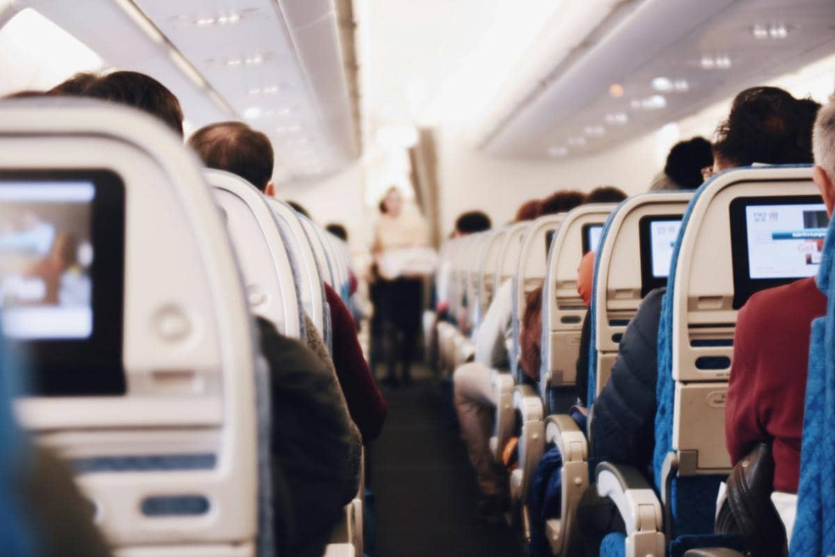 Trimester pertama tetap boleh naik pesawat selama kehamilan sehat