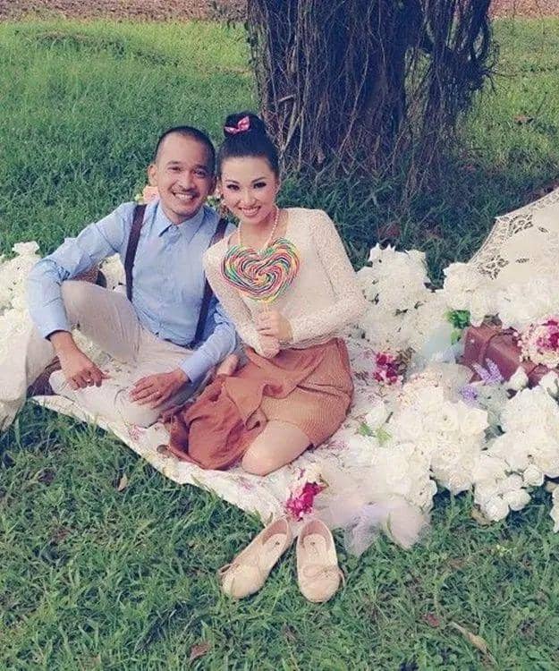 Foto Jadul Pernikahan Sarwendah dan Ruben Onsu