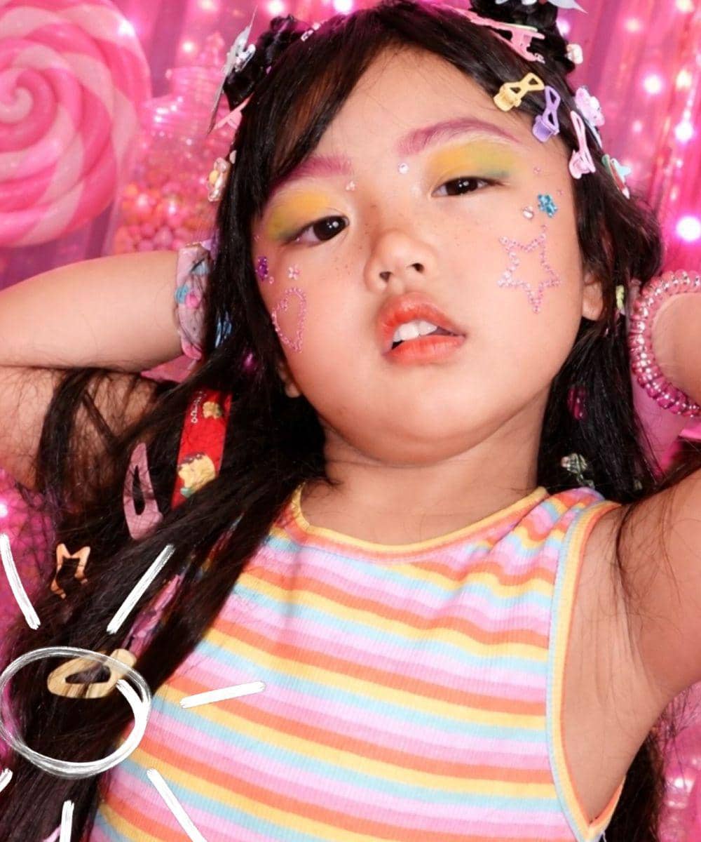 Tampil dengan gaya playful dan penuh warna