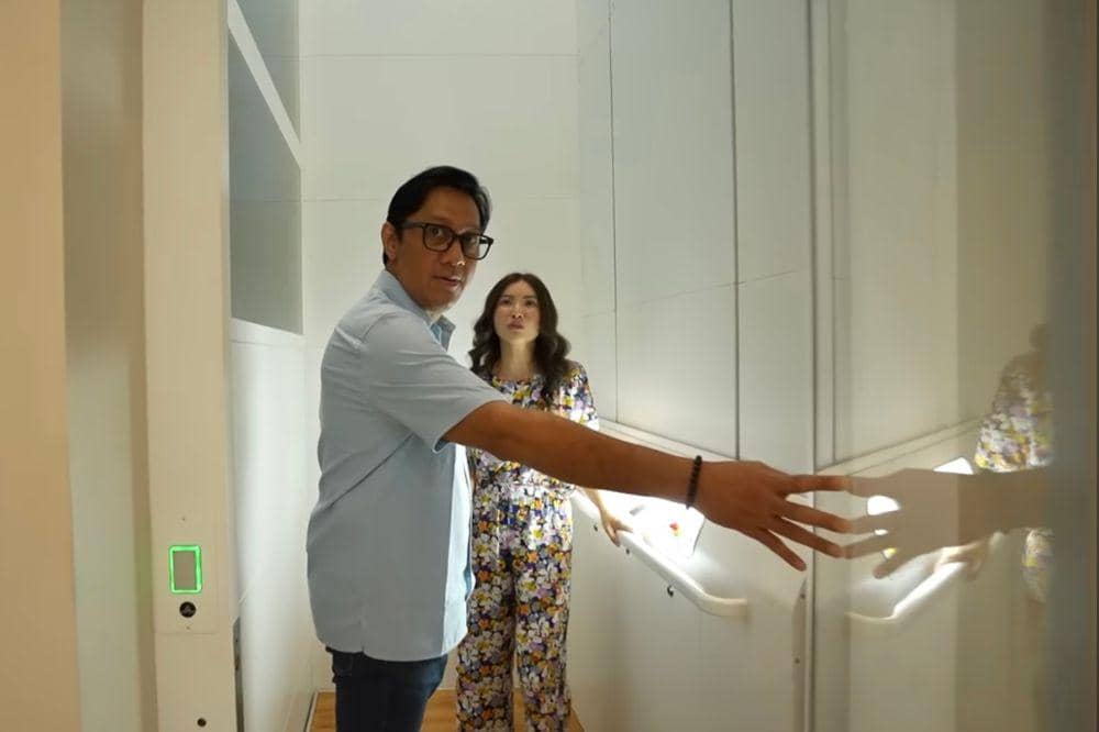 Foto lift di rumah Sarwendah 1