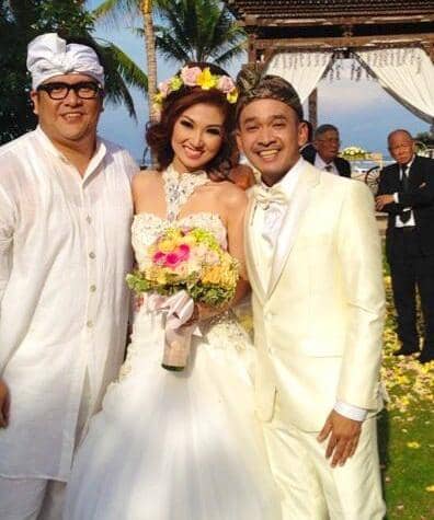 Foto Jadul Pernikahan Sarwendah dan Ruben Onsu