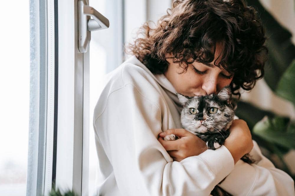 Aturan Memelihara Kucing bagi Anak Perempuan, Cegah Hal Tak Diinginkan