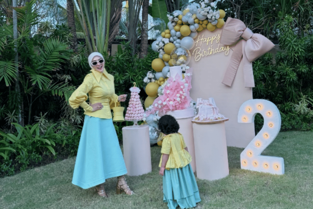 Foto ultah anak Syahrini 
