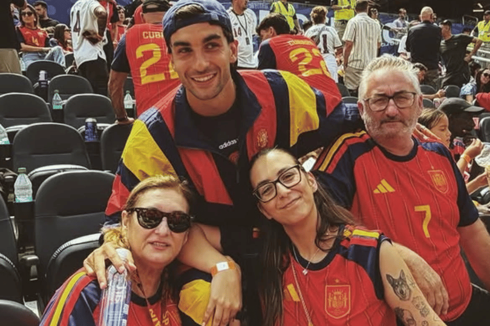 Ferran Torres dan keluarga