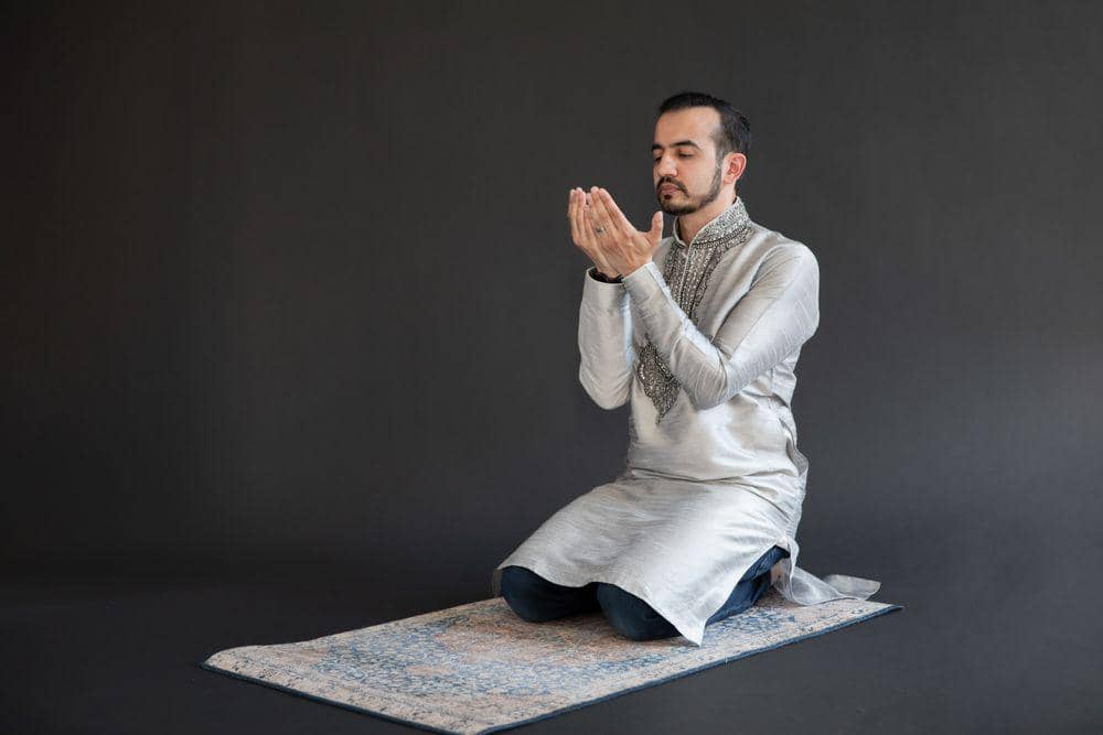 Salat hajat dapat menjadi ikhtiar batin saat menjalani promil