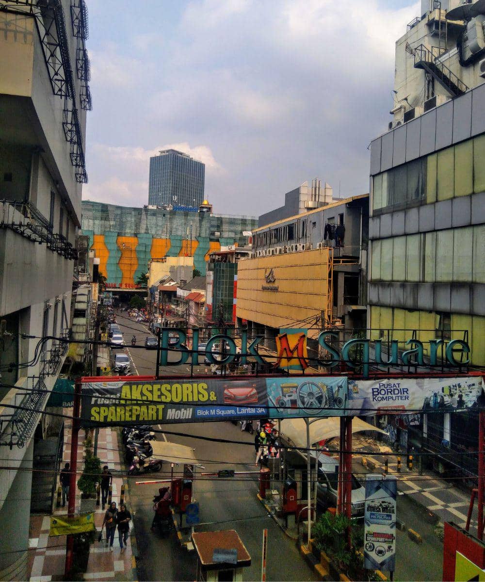 Blok M Square