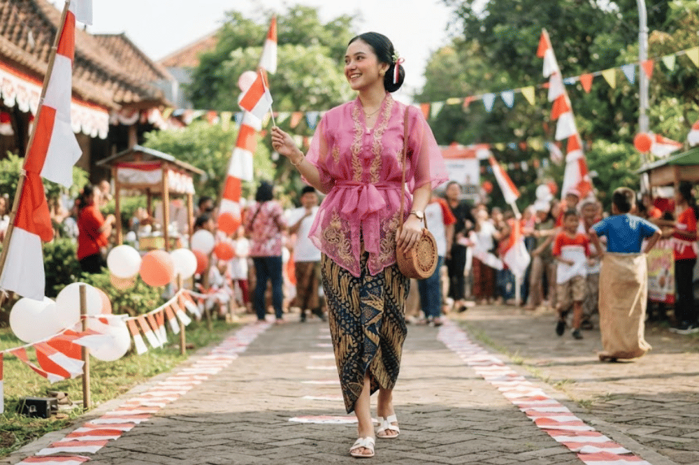 Baju Bodo modern berpotongan longgar
