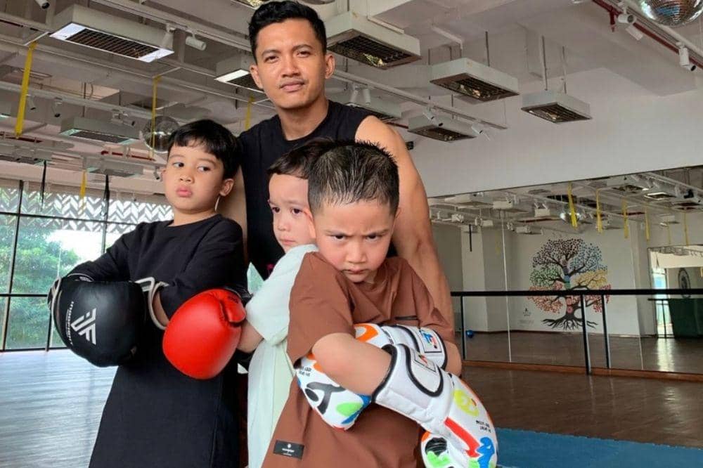 Gaya Lucu Rayyanza Belajar Boxing, Ekspresinya Bikin Gemas