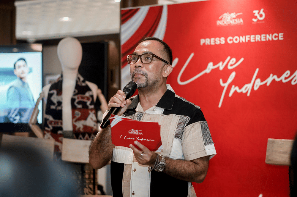 Peluncuran PI Neighborhood Icons Market yang meriah

