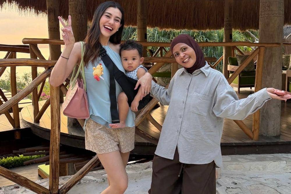Foto Arash anak Thariq Halilintar liburan ke Nihi Sumba 1