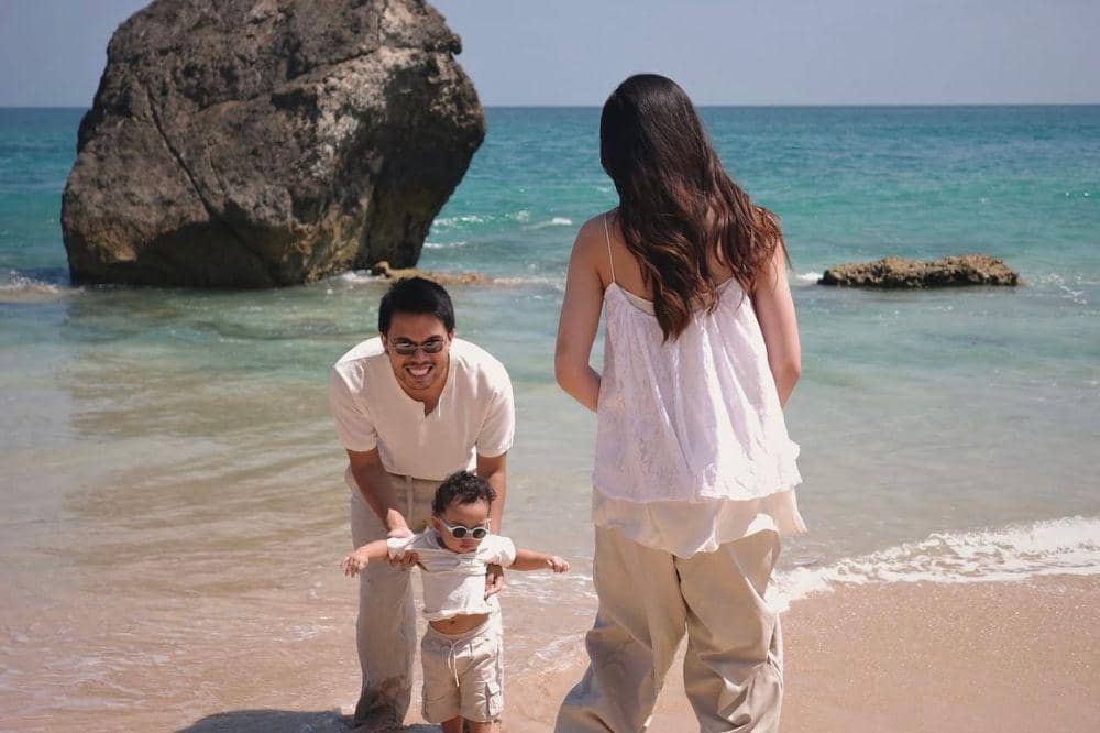 Foto Arash anak Thariq Halilintar liburan ke Nihi Sumba 2