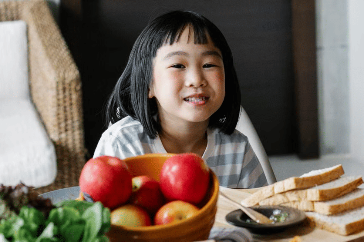 10 Makanan yang Membantu Anak Tetap Terhidrasi saat Cuaca Panas